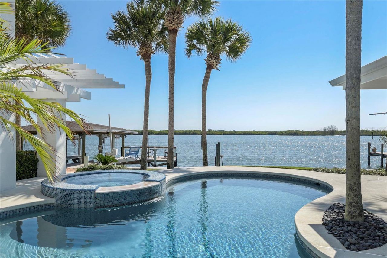 1215 Commodore Drive, New Smyrna Beach, FL 32168 Photo