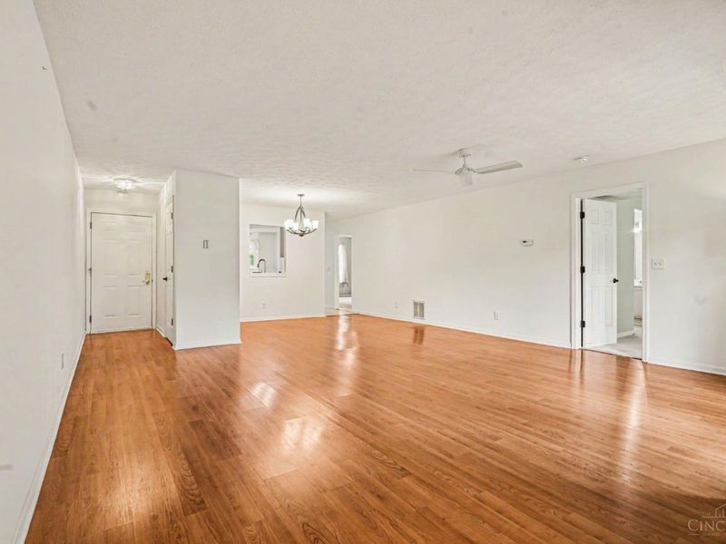 5461 Asbury Lake Drive, Unit 78, Green Township, OH 45247 Photo 11