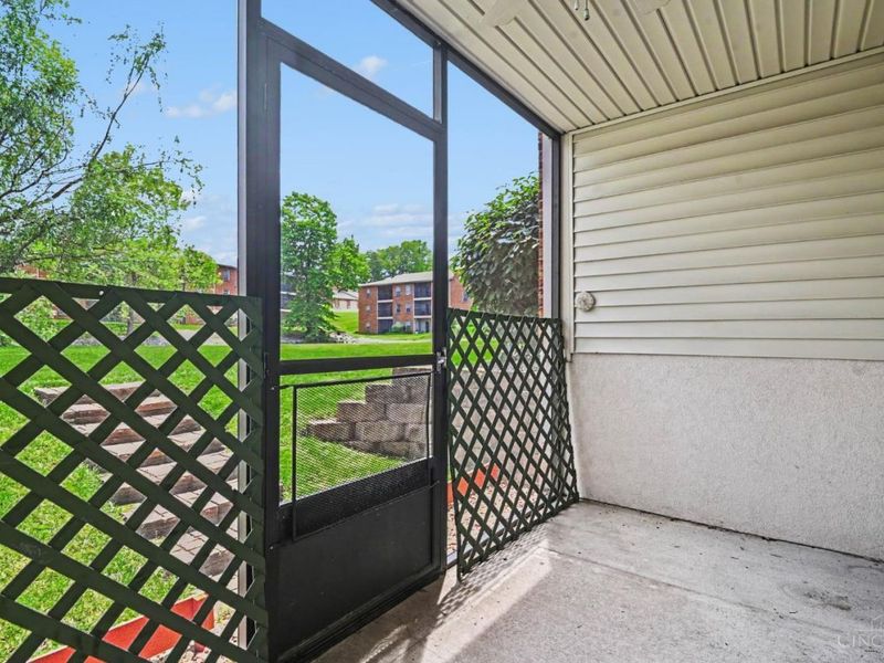 5461 Asbury Lake Drive, Unit 78, Green Township, OH 45247 Photo 13