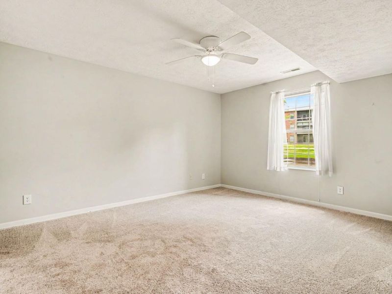 5461 Asbury Lake Drive, Unit 78, Green Township, OH 45247 Photo 22