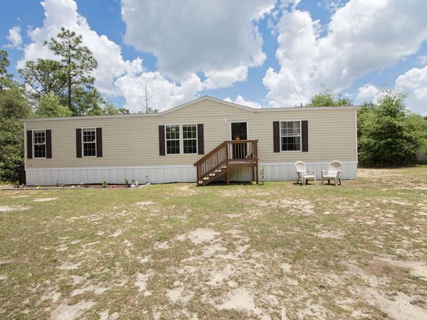 360 Michigan Lane, DeFuniak Springs, FL 32433