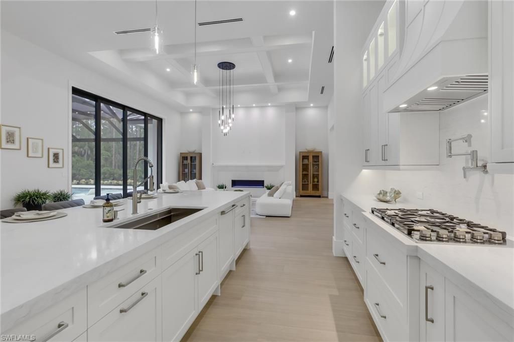 5025 Boxwood Way, Naples, FL 34116 Photo