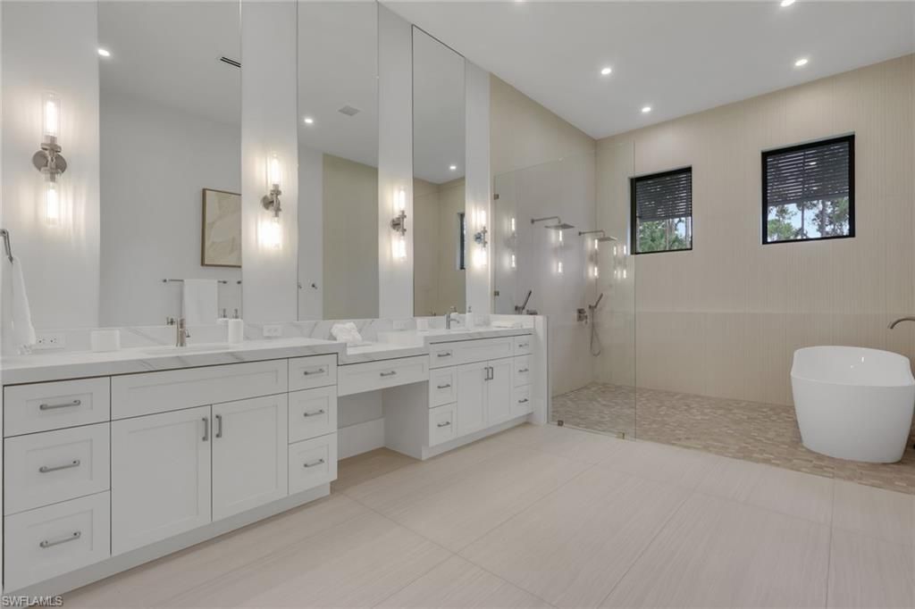 5025 Boxwood Way, Naples, FL 34116 Photo