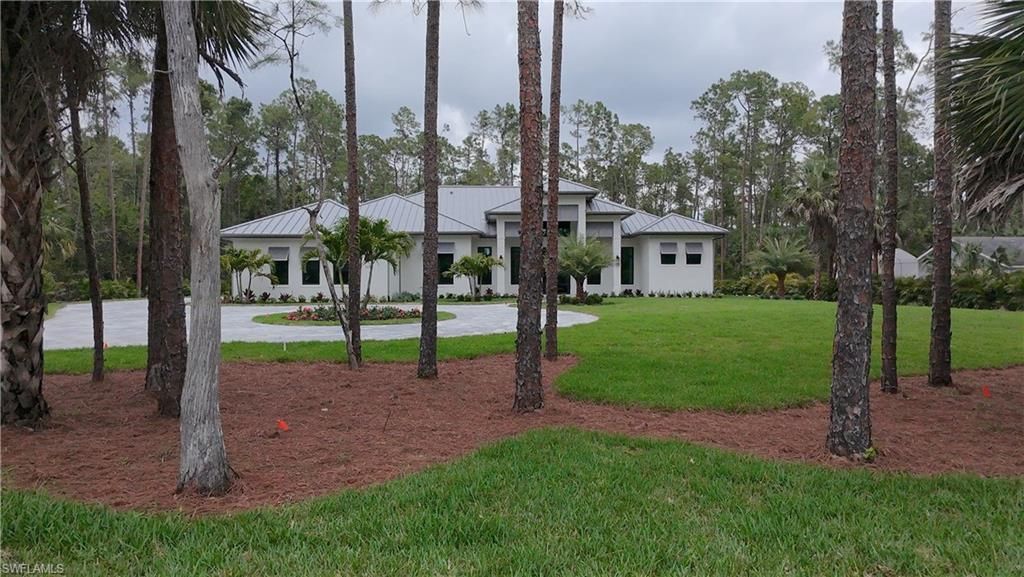 5025 Boxwood Way, Naples, FL 34116 Photo