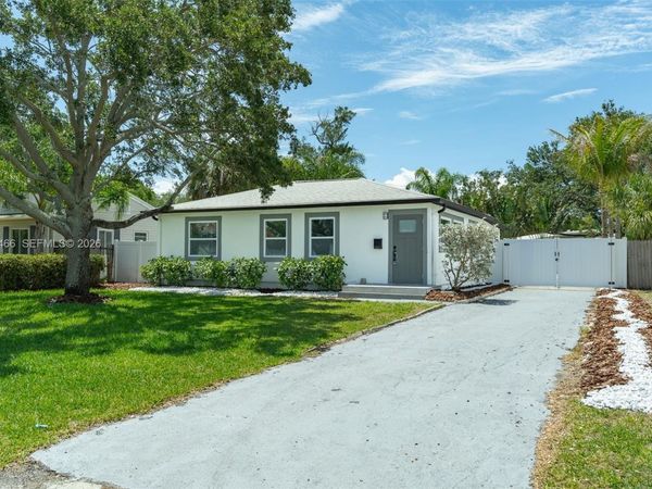 116 85th Ave , St Petersburg, FL 33702