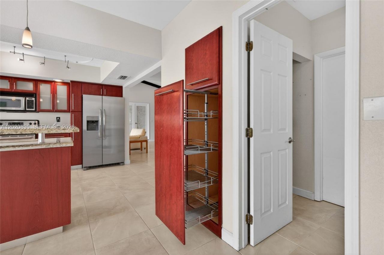 10407 NW 5th St, Plantation, FL 33324 Photo