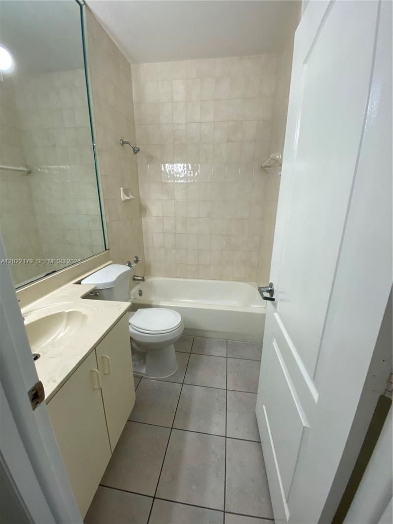 7500 W 20th Ave , Unit 202, Hialeah, FL 33016 Photo