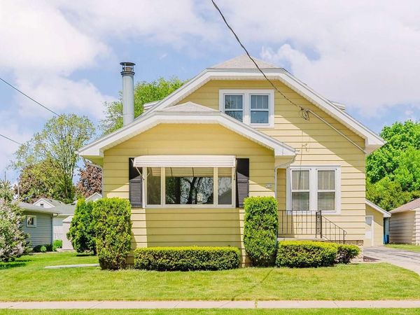 938 W 12TH AVENUE, Oshkosh, WI 54902