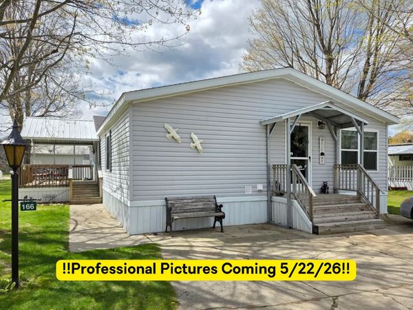 166 Aspen Street NE, Cedar Springs, MI 49319