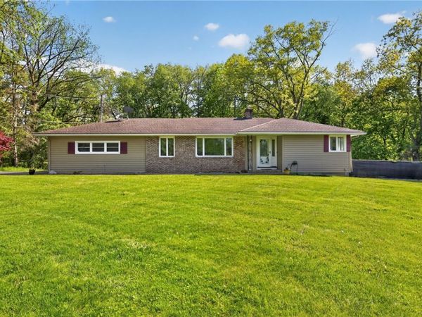 565 Bay Road, Webster, NY 14580