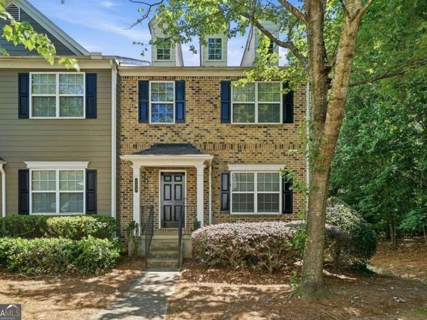 726 Breeze Lane, Woodstock, GA 30188