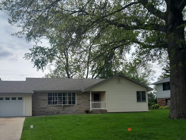 1503 Lakewood Drive , Mendota, IL 61342