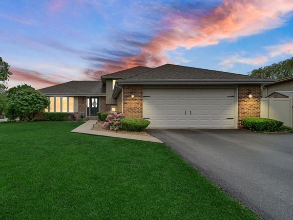 8601 Bethany Lane, Tinley Park, IL 60487