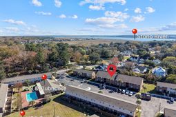 415 Parkdale Drive photo 4