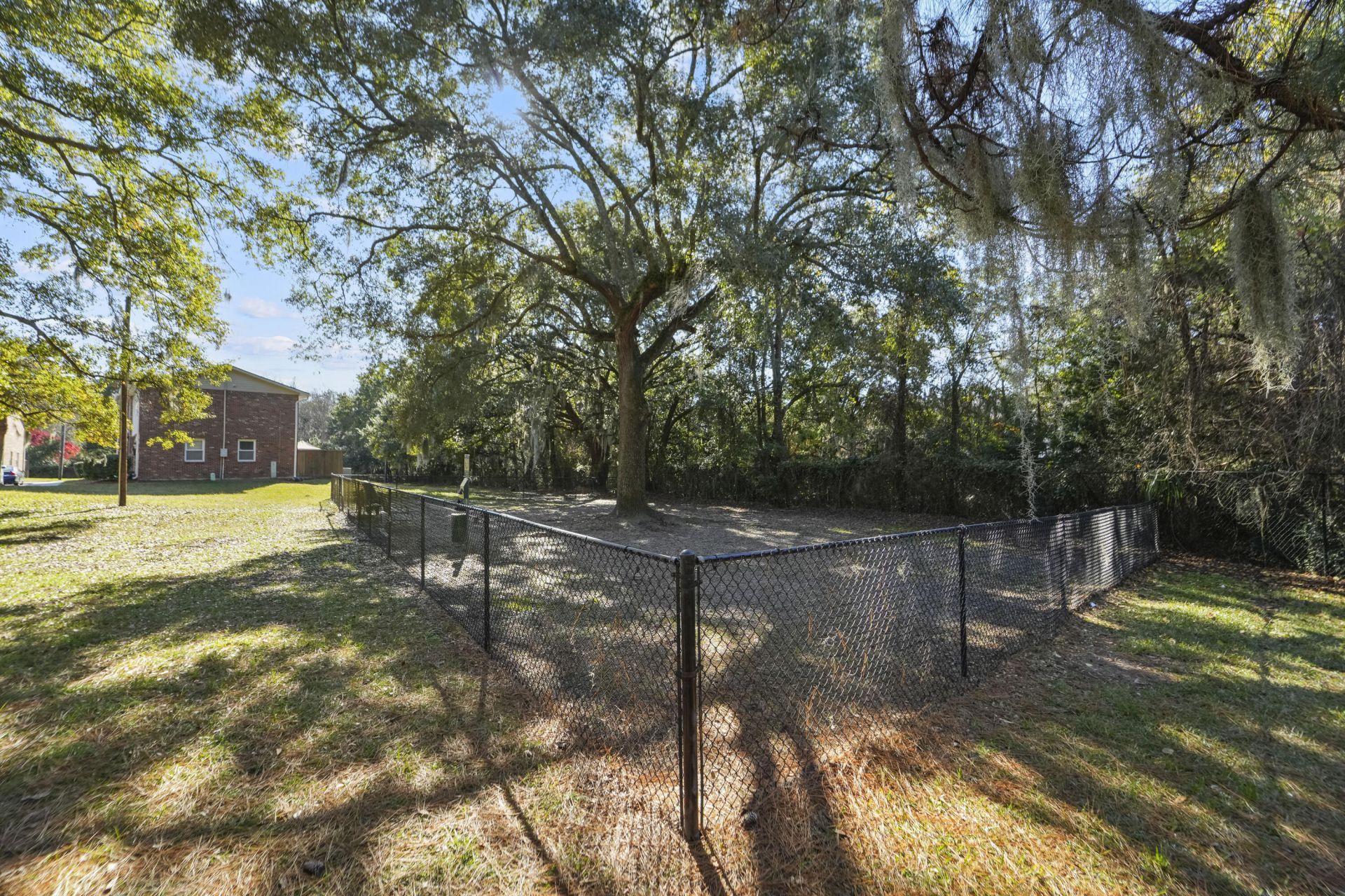 415 Parkdale Drive Photo 44