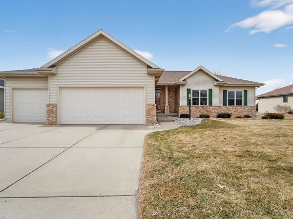 409 Coyle Parkway, Cottage Grove, WI 53527