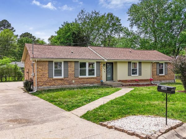 106 Winston Ct , Clarksville, TN 37042