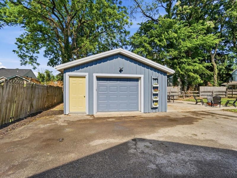 5321 Stewart Avenue, Cincinnati, OH 45227 Photo 4
