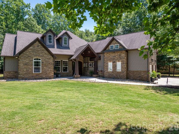 489 Evergreen Road, Lake Wylie, SC 29710