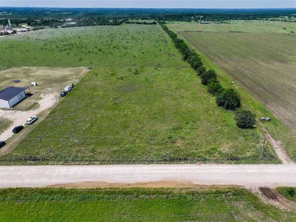 1432 Dos Hermanas RD , Salado, TX 76571