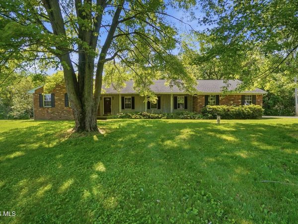 10855 S River Road , Grand Rapids, OH 43522