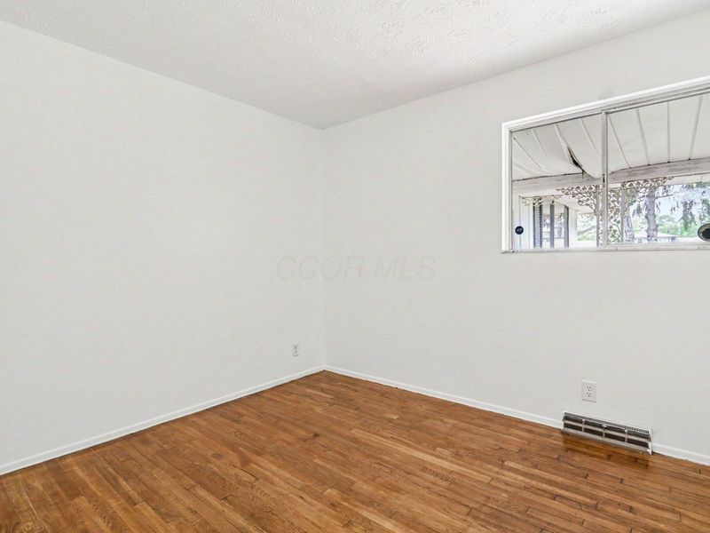 3241 Haskell Drive , Columbus, OH 43219 Photo 14