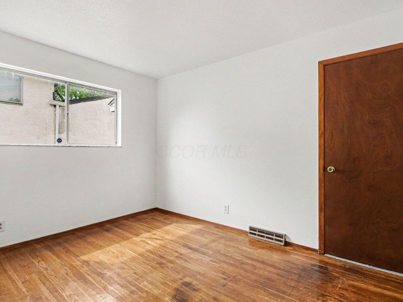 3241 Haskell Drive , Columbus, OH 43219 Photo 16