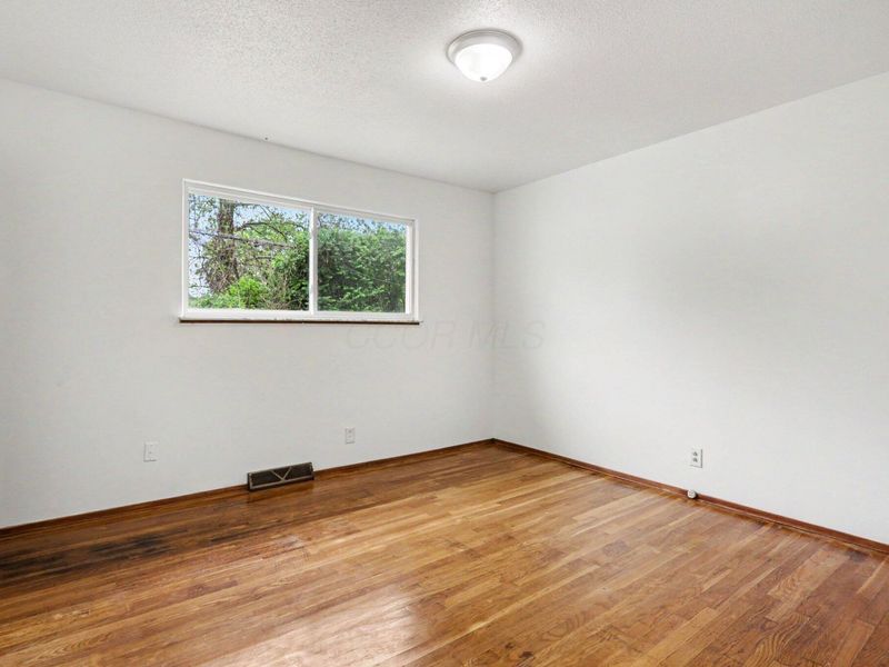 3241 Haskell Drive , Columbus, OH 43219 Photo 19