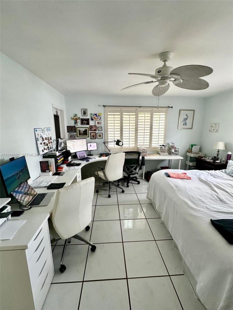 300 Galen Dr, Unit 206, Key Biscayne, FL 33149 Photo