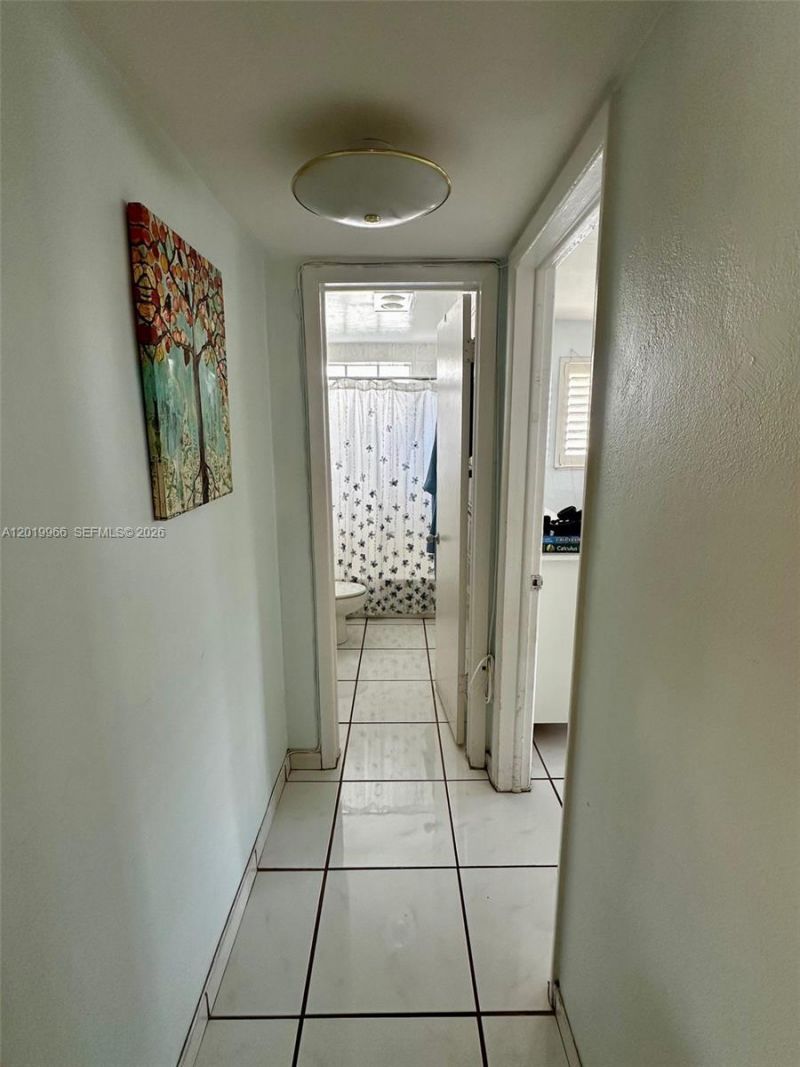 300 Galen Dr, Unit 206, Key Biscayne, FL 33149 Photo