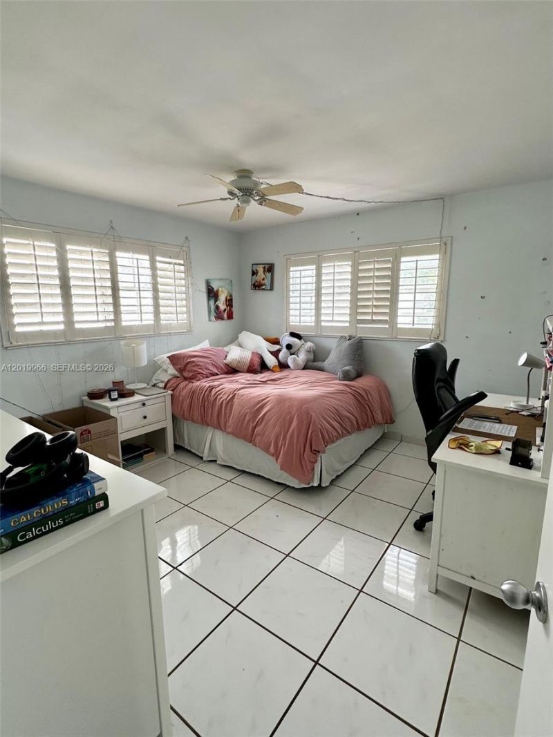 300 Galen Dr, Unit 206, Key Biscayne, FL 33149 Photo