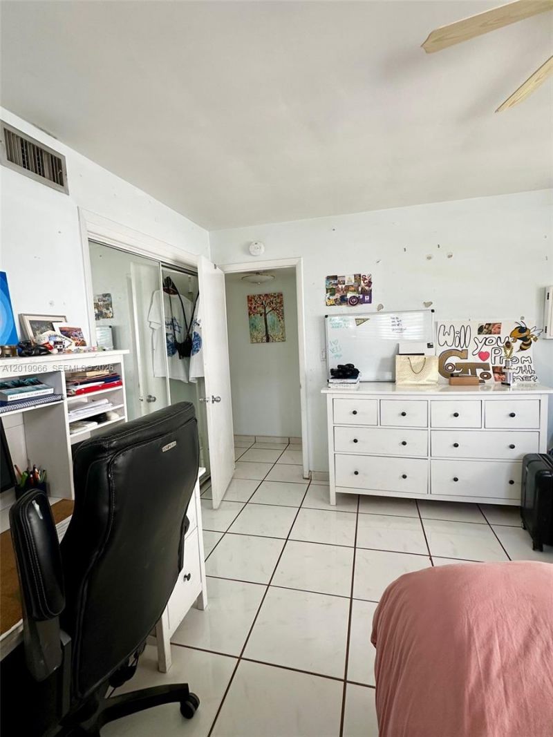 300 Galen Dr, Unit 206, Key Biscayne, FL 33149 Photo