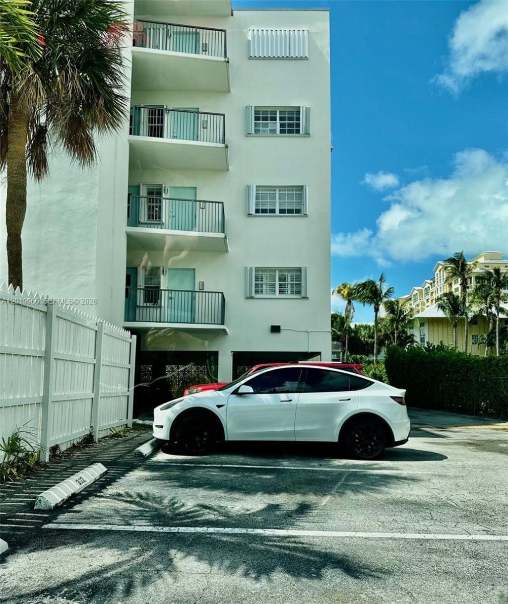 300 Galen Dr, Unit 206, Key Biscayne, FL 33149 Photo