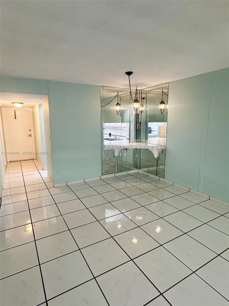 300 Galen Dr, Unit 206, Key Biscayne, FL 33149 Photo