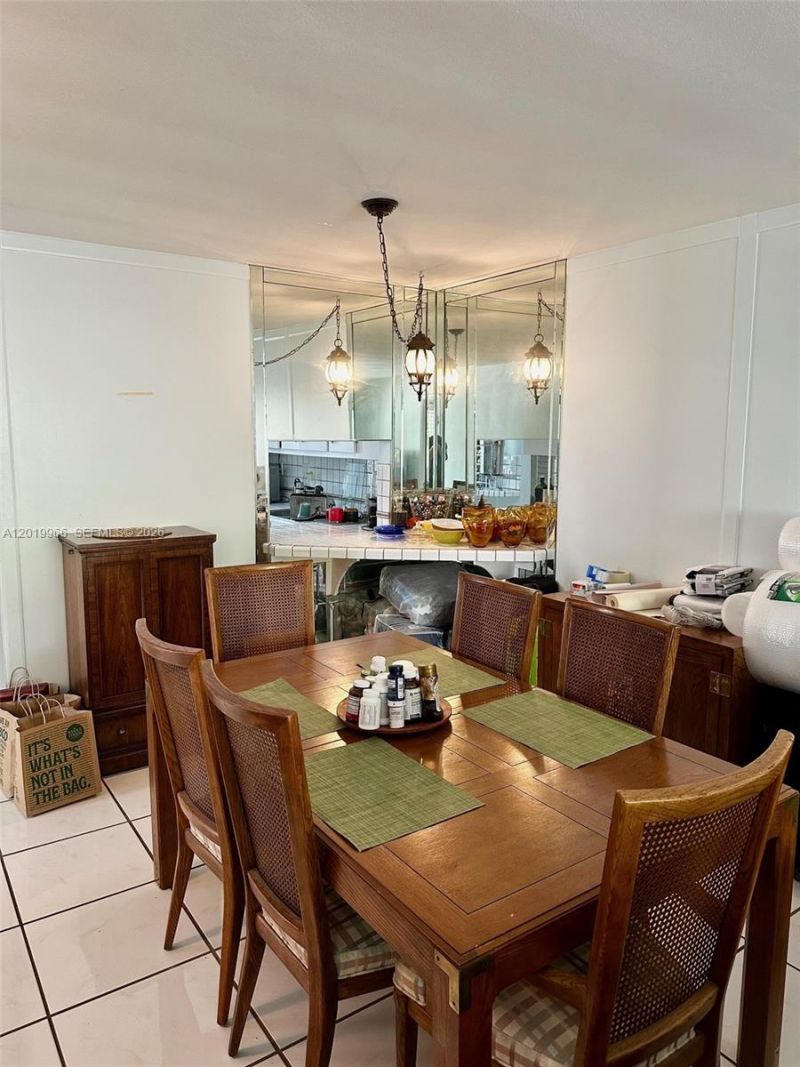 300 Galen Dr, Unit 206, Key Biscayne, FL 33149 Photo