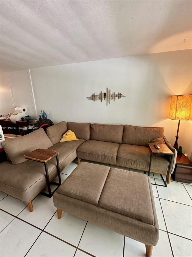 300 Galen Dr, Unit 206, Key Biscayne, FL 33149 Photo
