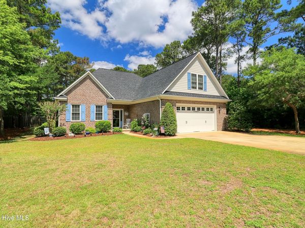 207 Westminster Way, Hampstead, NC 28443