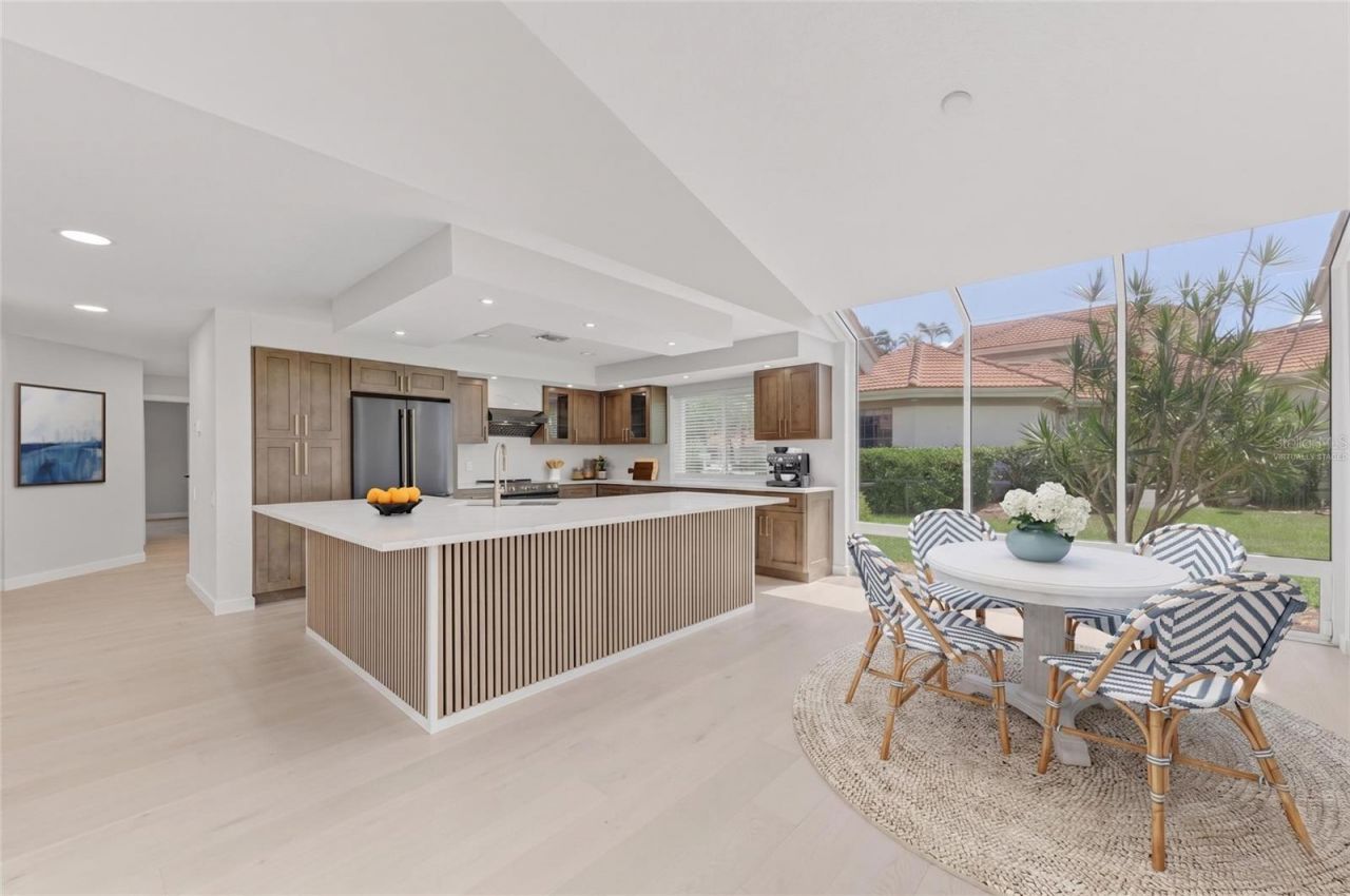 4268 Las Palmas Way, Sarasota, FL 34238 Photo