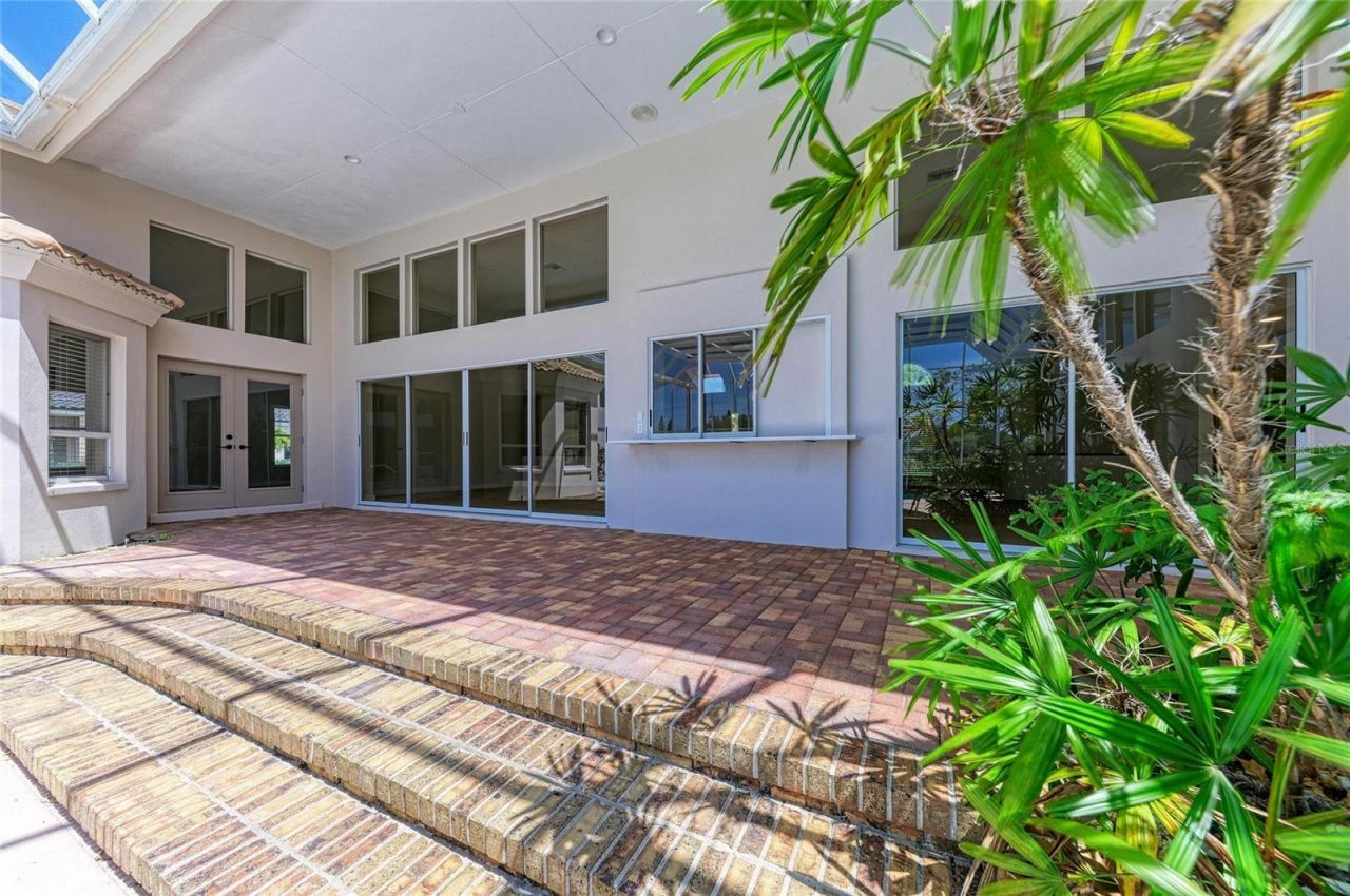 4268 Las Palmas Way, Sarasota, FL 34238 Photo
