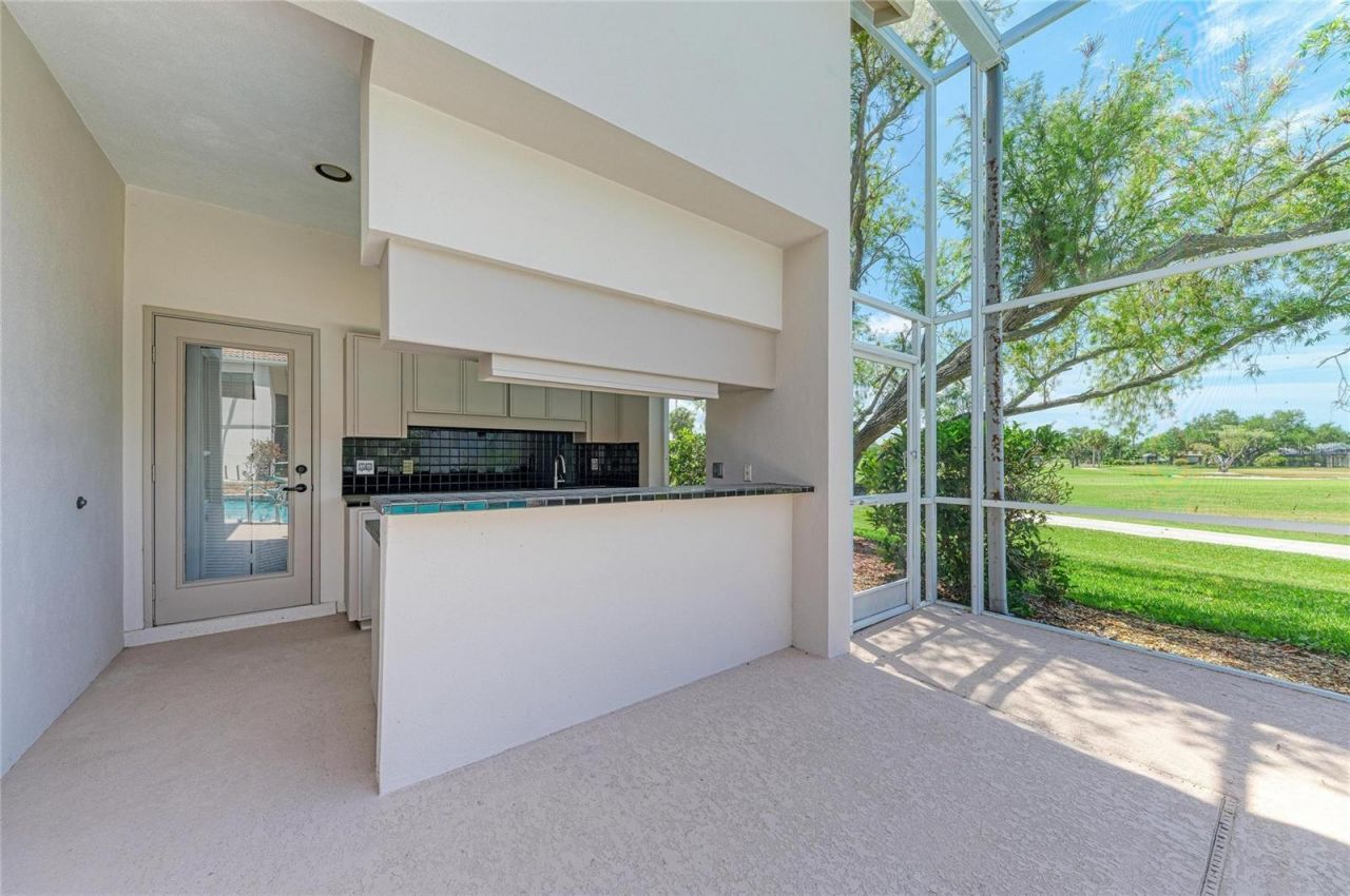 4268 Las Palmas Way, Sarasota, FL 34238 Photo