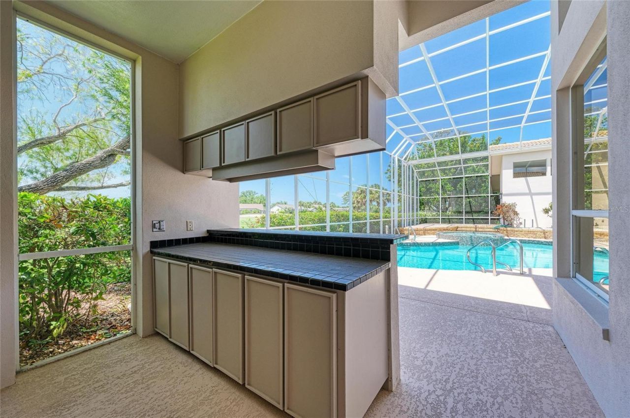 4268 Las Palmas Way, Sarasota, FL 34238 Photo