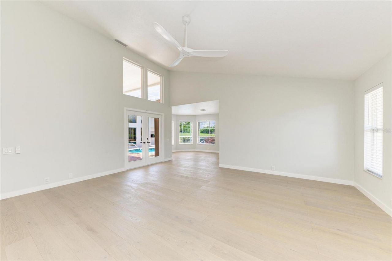 4268 Las Palmas Way, Sarasota, FL 34238 Photo