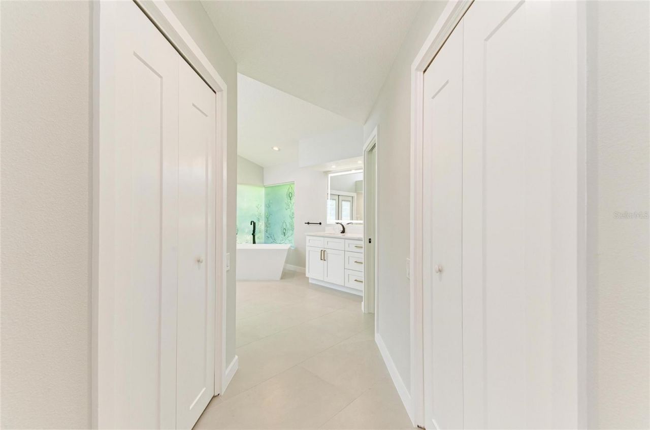4268 Las Palmas Way, Sarasota, FL 34238 Photo