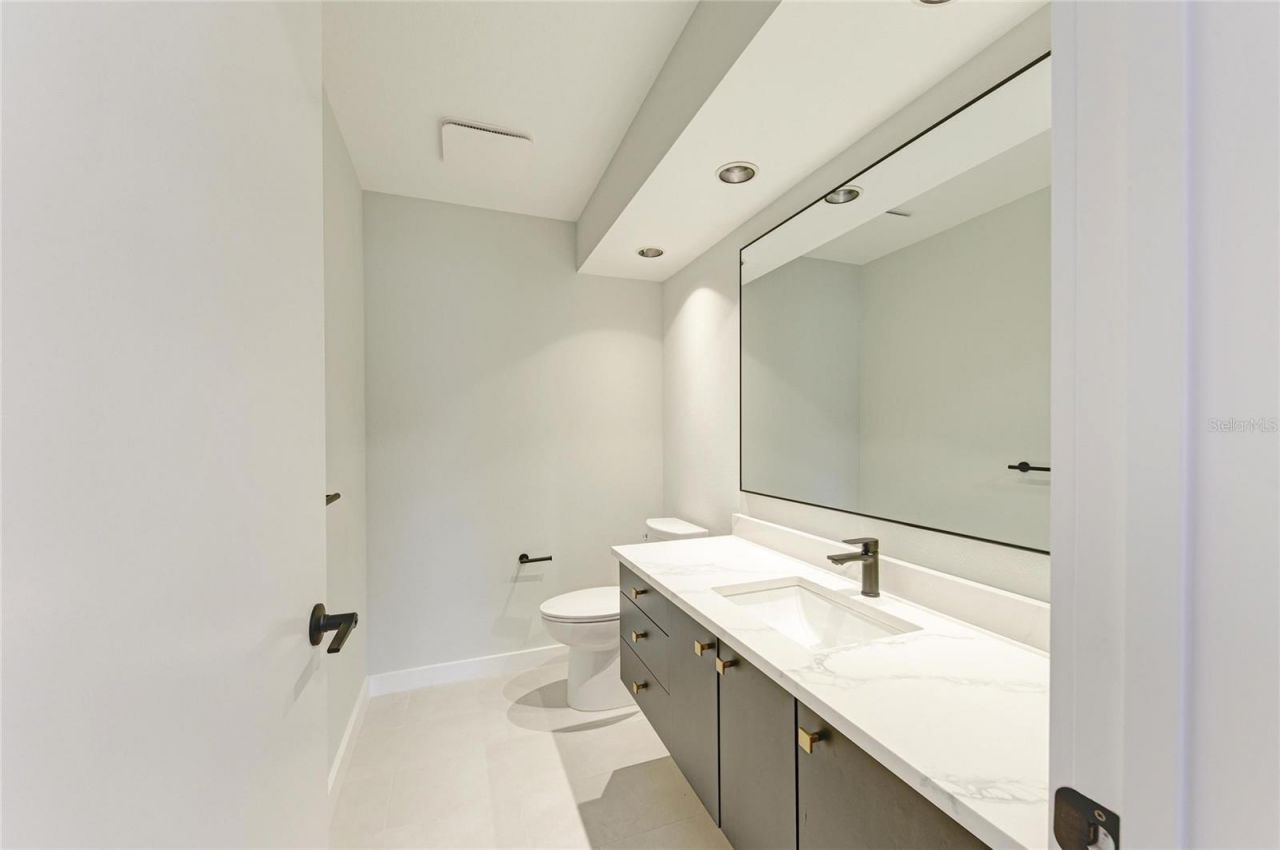 4268 Las Palmas Way, Sarasota, FL 34238 Photo