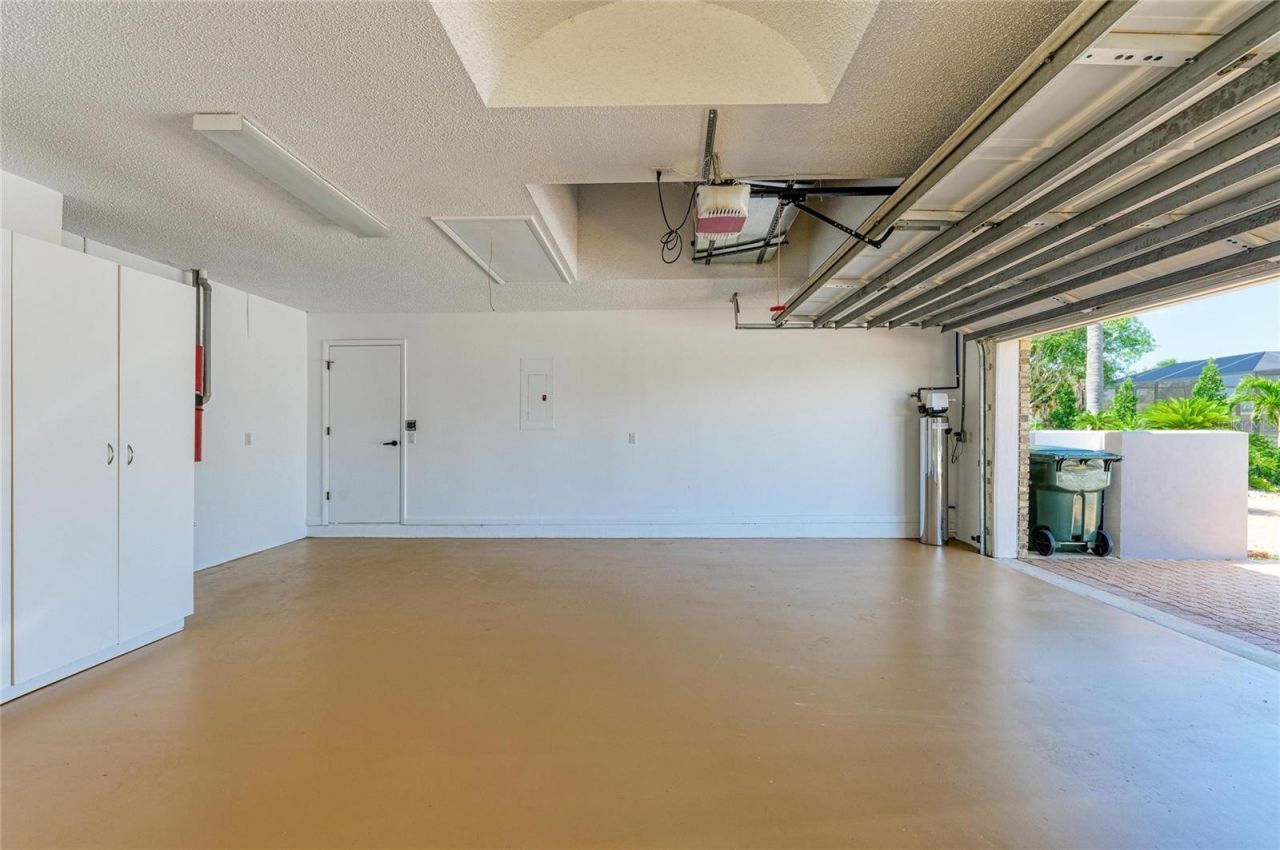 4268 Las Palmas Way, Sarasota, FL 34238 Photo