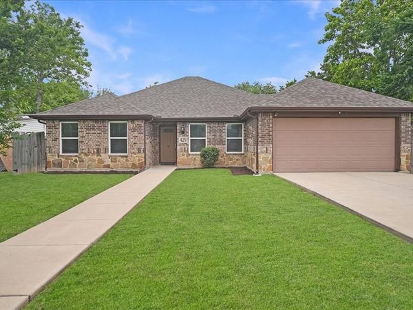 429 Cresthill Drive, Mesquite, TX 75149