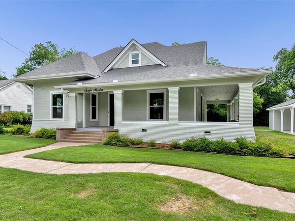 1219 S Travis Street , Sherman, TX 75090