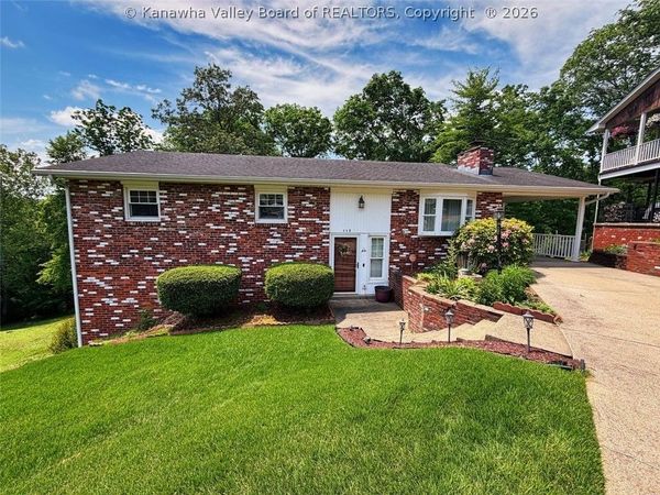 117 Wildwood Drive, Elkview, WV 25071