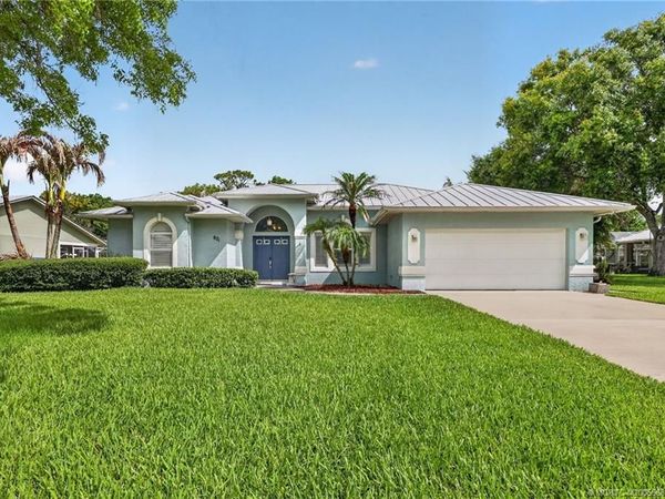 671 SE Pin Oak Terrace, Stuart, FL 34997