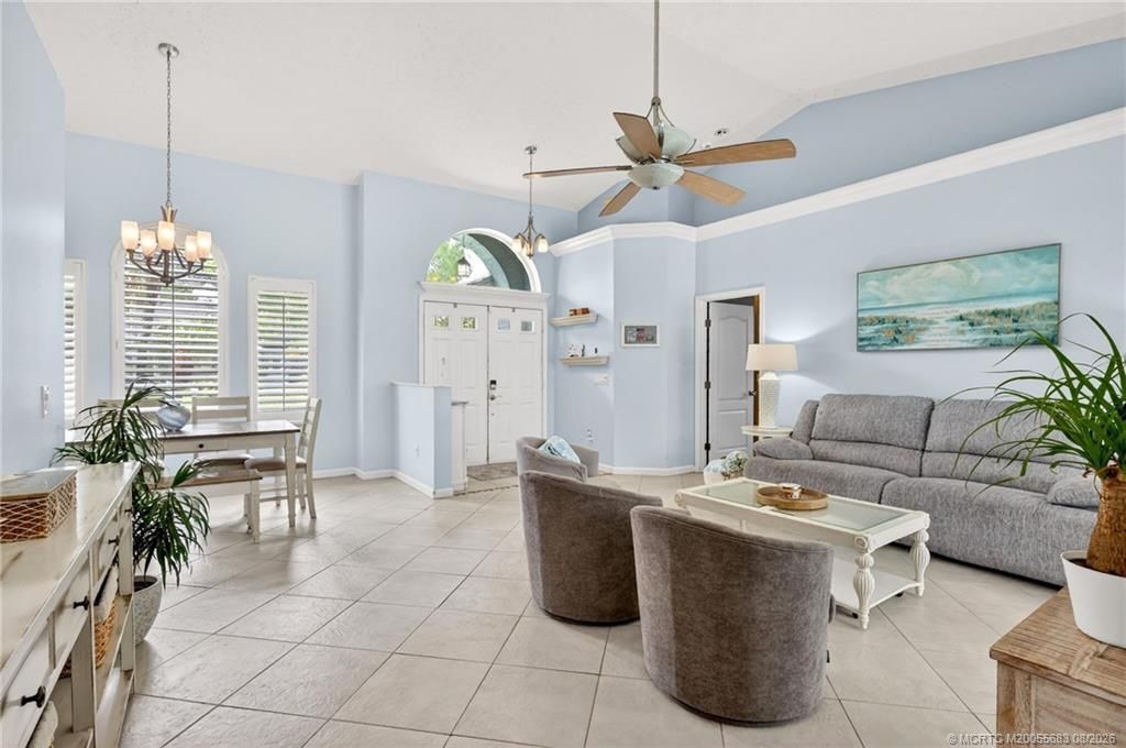 671 SE Pin Oak Terrace, Stuart, FL 34997 Photo
